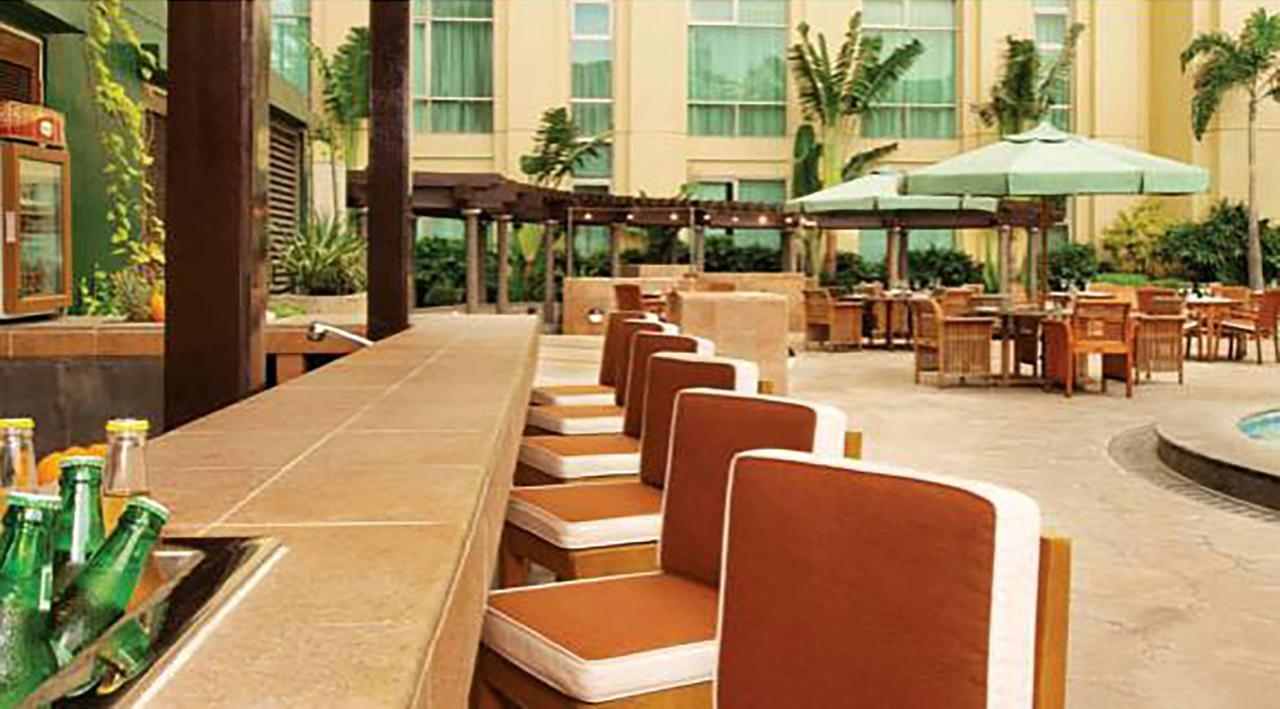 New Coast Hotel Manila Exterior photo